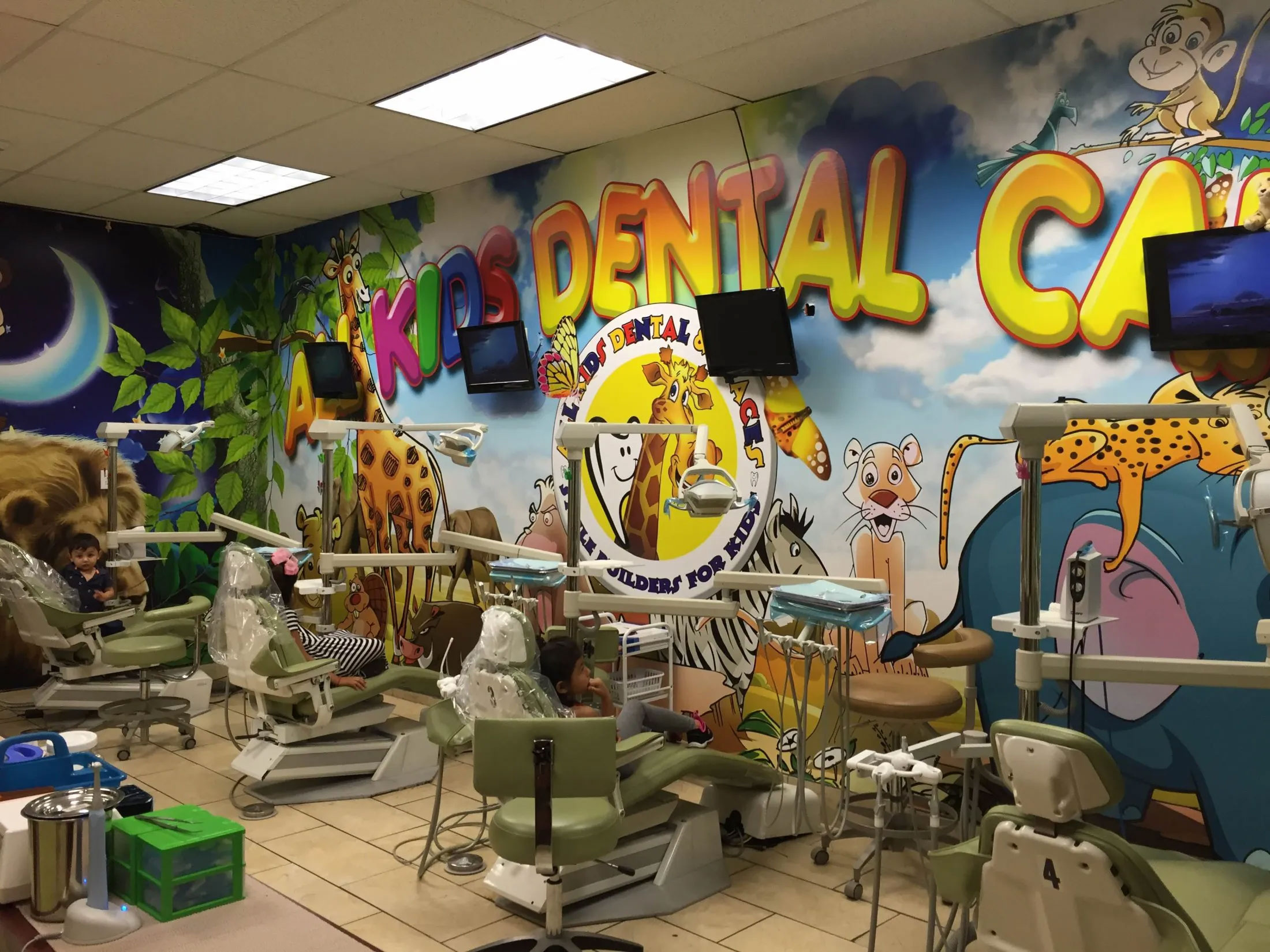 Children's Dental Office in Panorama City
